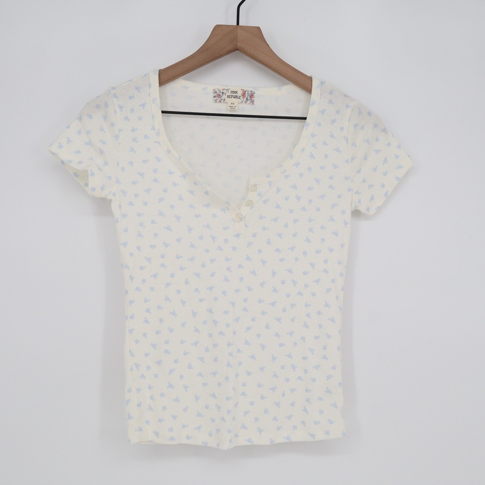 Pink Republic Top Womens XS Cream Ditsy Floral Henley Excellent